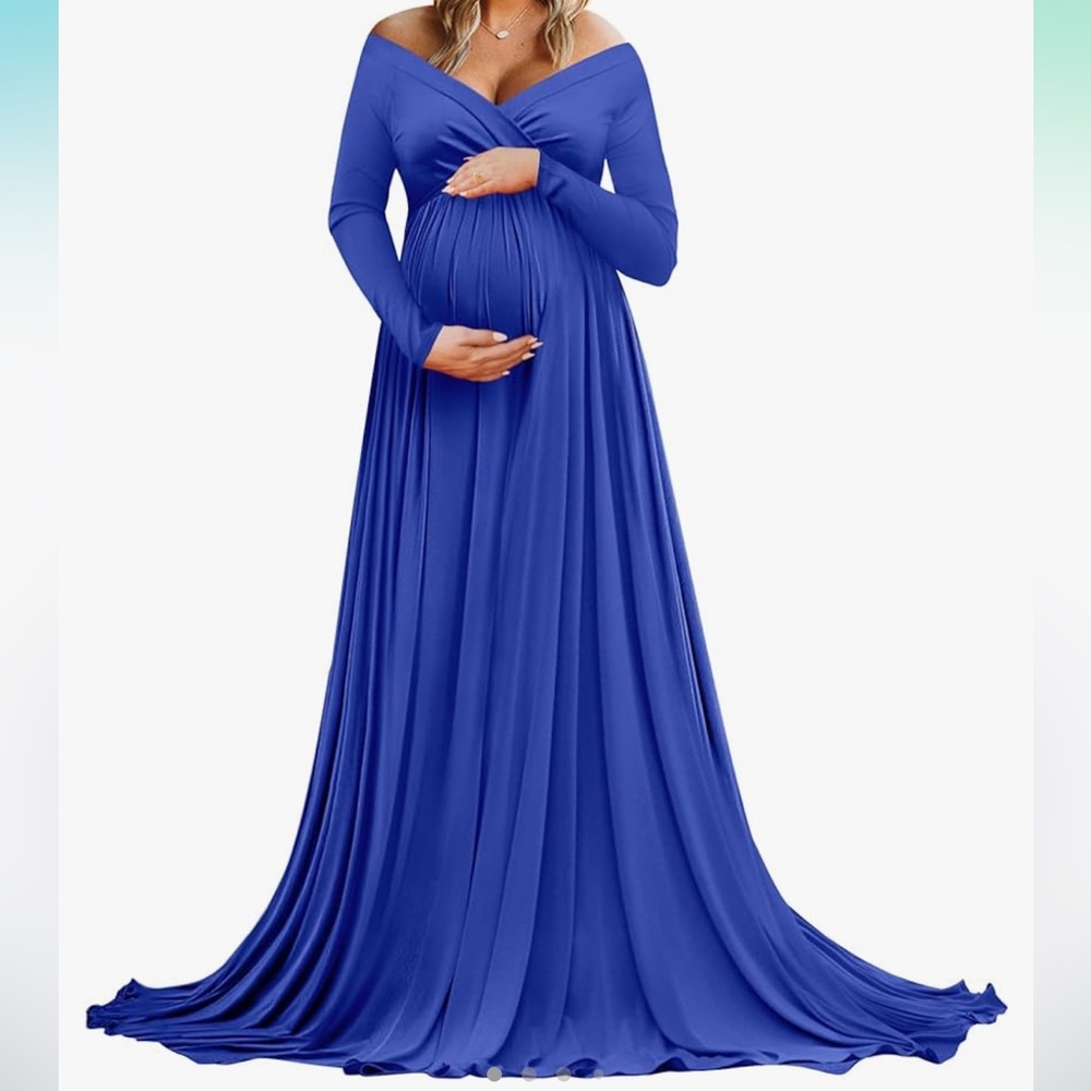 Saslax maternity photo shoot dress.